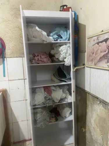 Guarda roupa multiuso
