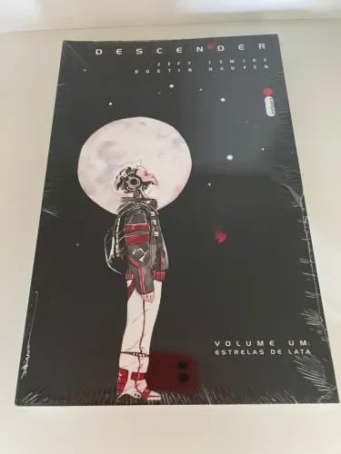 Descender - Jeff Lemire