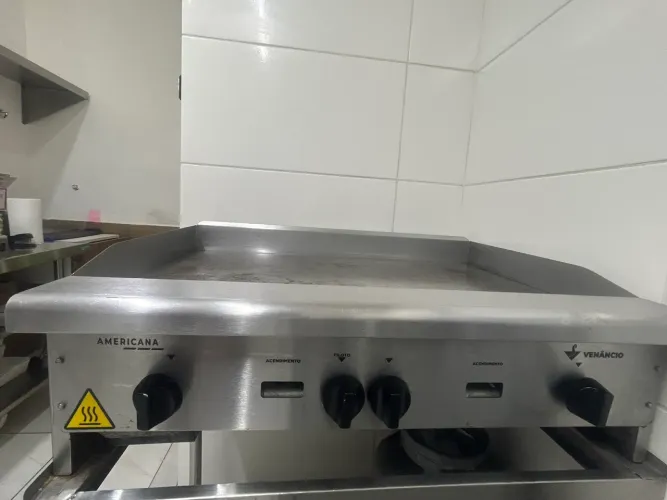 Venâncio Chapa Industrial + Cavalete Inox