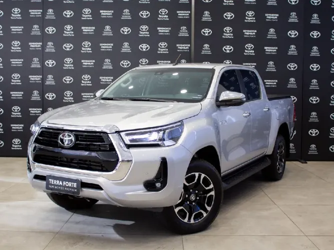 Toyota Hilux CD SRX Limited 4X4 2.8 TDI Die.aut 2026