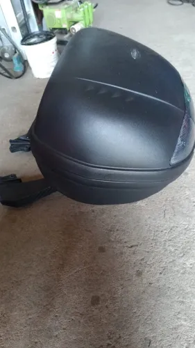 Baú givi simply fumê + suporte para baú fz25