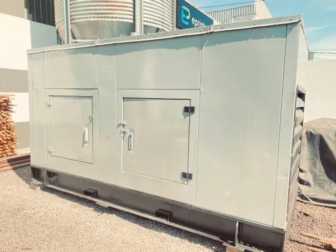 GERADOR STEMAC 180 kVA - MOTOR MWM 6.10TCA - GERADOR WEG - 1800 RPM 