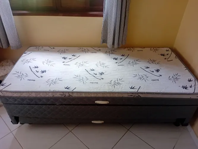 Cama solteiro baú box