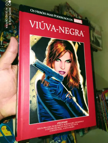 Viúva Negra salvat capa vermelha 