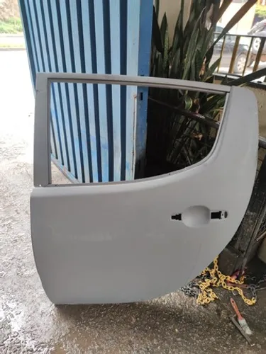 Porta traseira esquerda l200 triton - nova,original,fábrica,sem detalhes