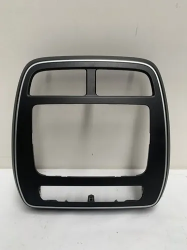 Moldura Do Radio Renault Kwid - (Preto Fosco/Friso Cinza) - Original/Usada