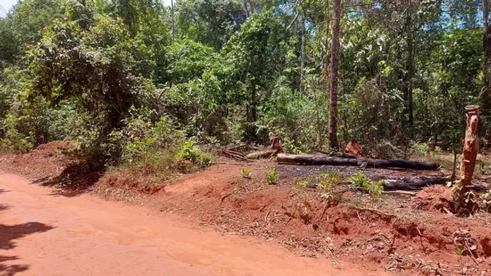 Area plana de 20 mil m2 