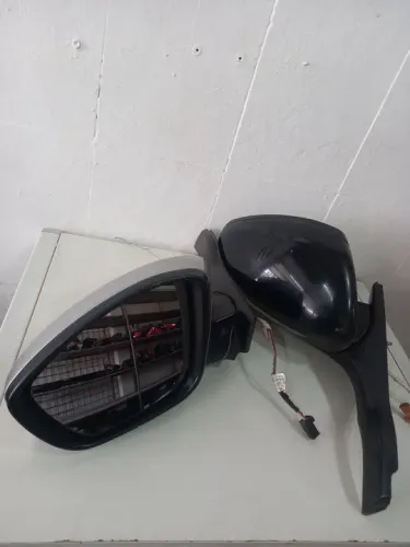 Retrovisor Peugeot 208 2013 a 2016