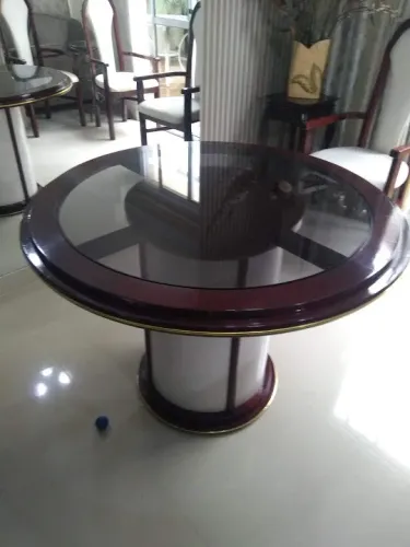 Sala De Jantar Em Madeira De Mogno 