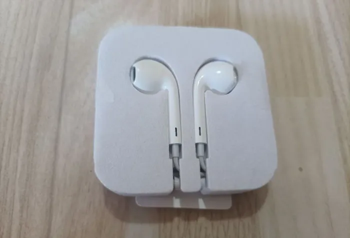 Fones de Ouvido Apple EarPods com Fio