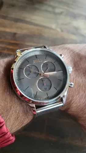 Lindo relógio Hugo Boss