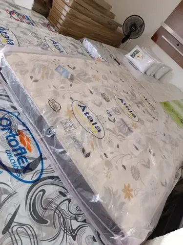 COLCHÃO CASAL ESPUMA SELADA NOVO