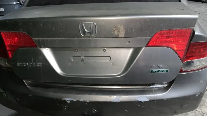 Tampa de mala civic g8