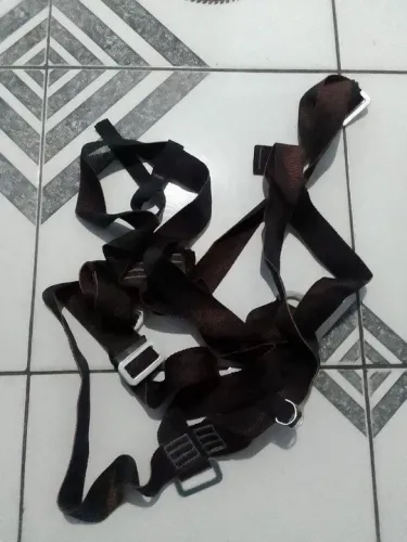 Cinto para trabalho em altura, escalada ( usado uma única vez )