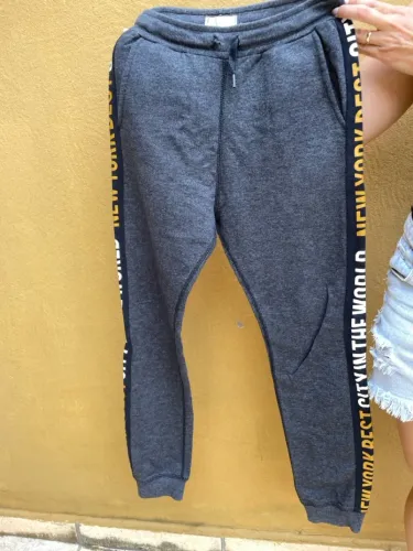 Calça de moletom cinza