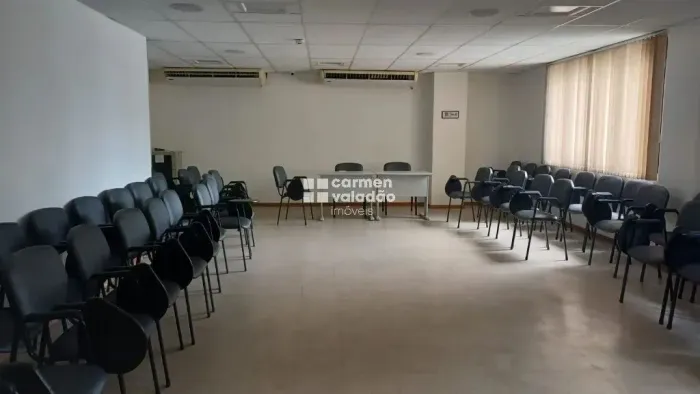 Salas Comerciais à venda no CAB Empresarial