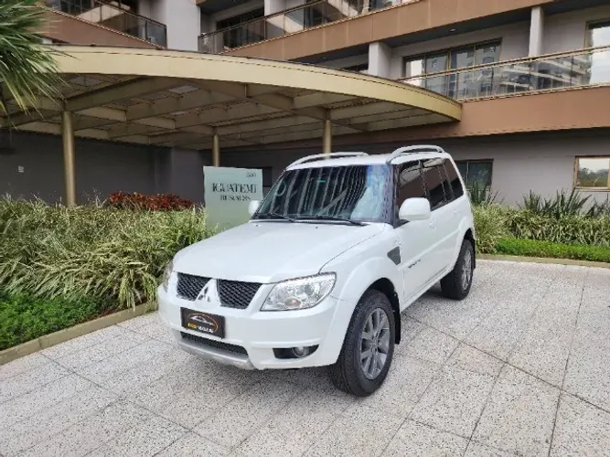 TR4 2013 4x2 - Maravilhosa