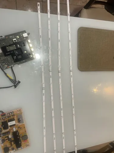 Barras de LEDs tv Samsung UN55CU7700G