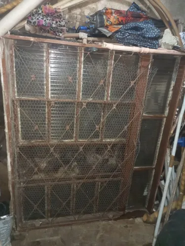 Vendo janela com trade e tela pra proteção tamanho 120x100 