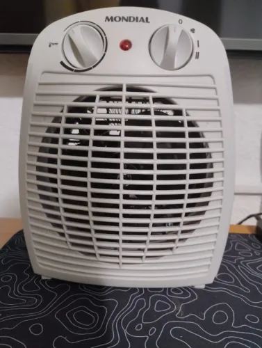 Aquecedor de Ar Mondial A-08 110 V 1800W  20 A ( LEIA DESCRIÇÃO)