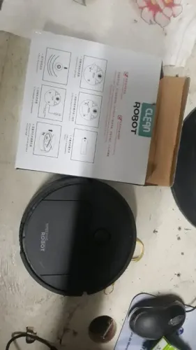 ROBÔ ASPIRADOR NOVO NA  CAIXA