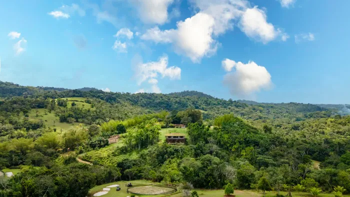Sítios em fazenda com rio e cachoeira próximo a Serra Grande, Uruçuca, Bahia