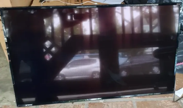 Smart tv led 49 4k lg 49um731c0sa Liga e não dá imagem