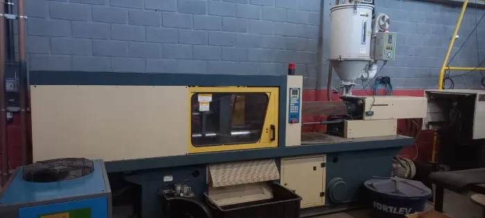 Injetora Himaco 120T