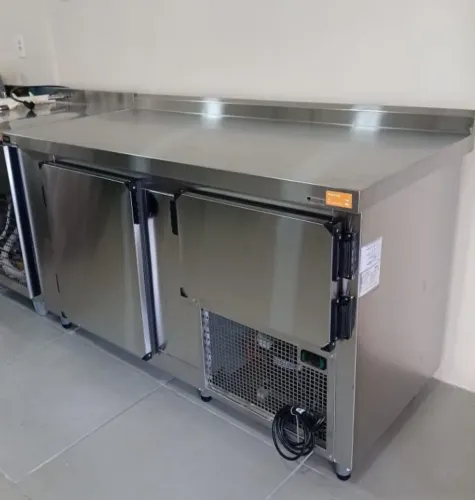 NZ. Balcão Refrigerado Aço Inox 1,50 m com pia KOFISA 