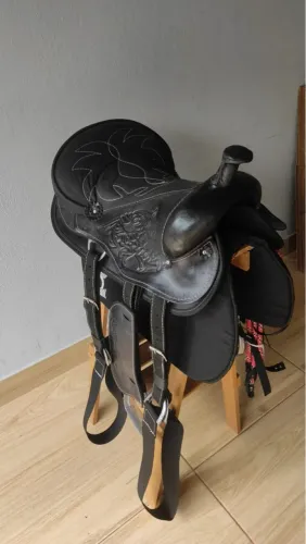 Sela para cavalo preta couro legítimo