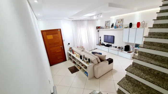Ótimo Sobrado 3 dormitórios Jd. Leocadia- Sorocaba-SP