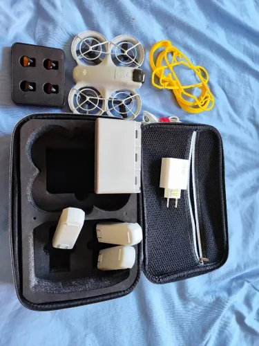Drone DJI NEO, 3 baterias, bag e protetor, sem controle ( só venda)