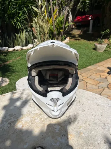Capacete shoei