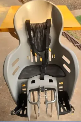 Cadeirinha completa para Bicicleta Kalf com capacete
