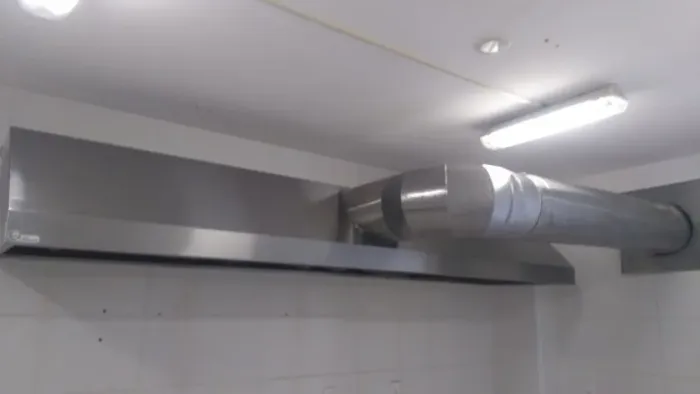 Coifa e sistema de exaustor completo para sua cozinha - sob medida em inox