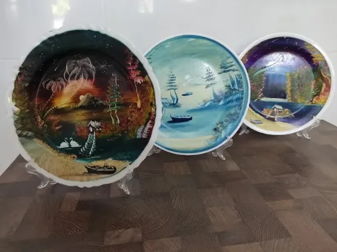Kit 3 Pratos Porcelana Parede Decorativo Pintados A Mão Paisagem 26 cm