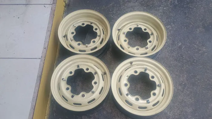 RODAS 5 FUROS ARO 15 TALA LARGA PRO FUSCA KOMBI BUG BAJA 