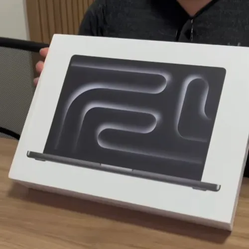 Apple MacBook Pro M3 Pro 14? 1 Terabyte de SSD e 18GB de RAM - Novo na Caixa