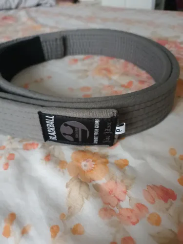 Faixa de Jiu-jitsu cinza P