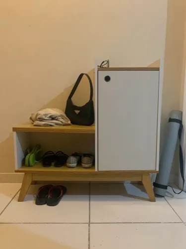 Sapateira com banco