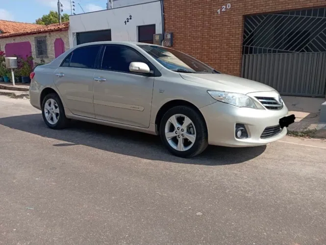 Toyota Corolla XEI 2.0 Flex 16V Aut. 2013