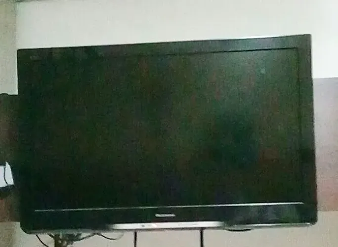 tv Panasonic com tela quebrada 32'