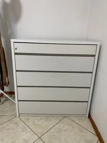Cômoda branca com 5 gavetas Tok stok 