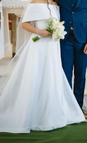 Vestido de noiva branco tomara que caia/ciganinha