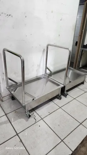 Carrinho transportador inox