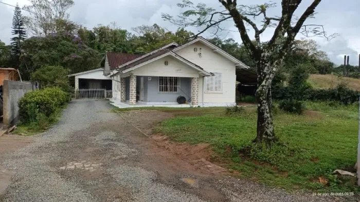 Casa com terreno de 2103m² Pirabeiraba Estrada Dona Francisca !!!!