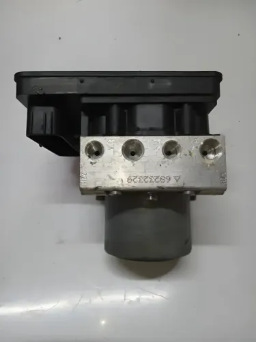 Modulo Jeep Renegade 52122933 A007e284 Preto (Usado)