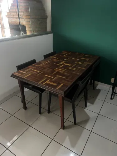 Mesa marchetaria 