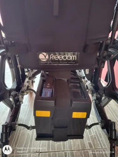 Cadeira de Rodas Elétrica Freedom