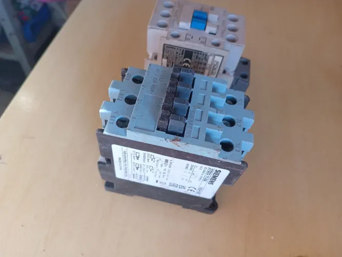 Contator Siemens 3TS33 11-0A 1NO+NG